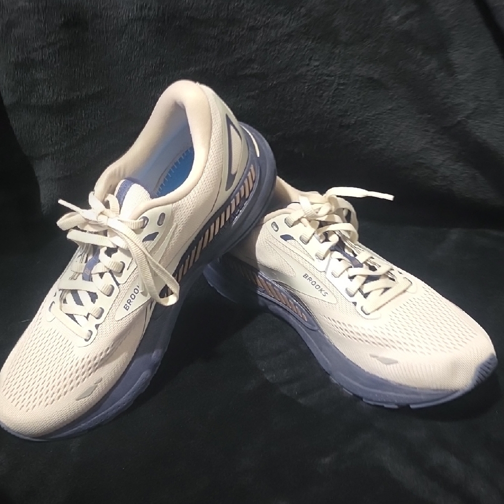 Brooks Women's Running Sneakers in Cream and Blue